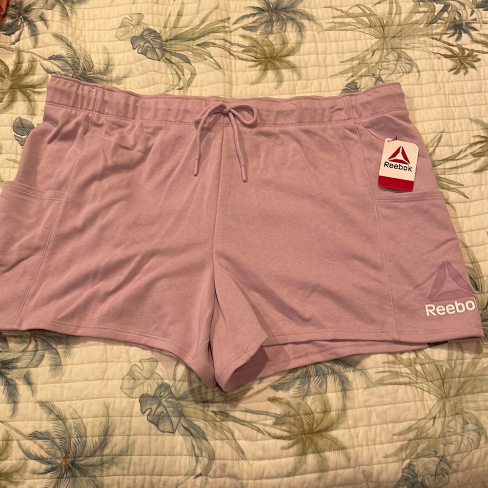 2/$20 NWT Reebok Relaxed Shorts w/pockets